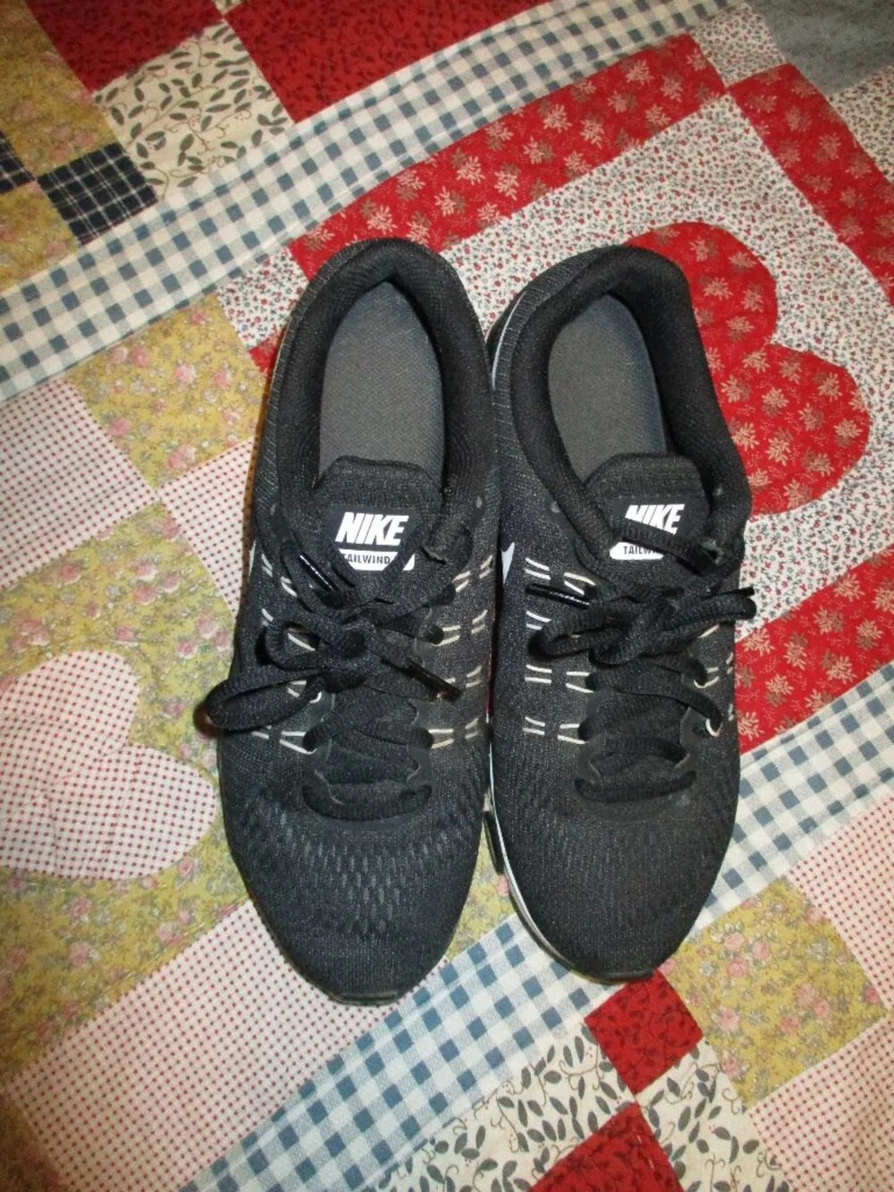 Nike Air Max Tailwind 8. Black/White Size 8.5